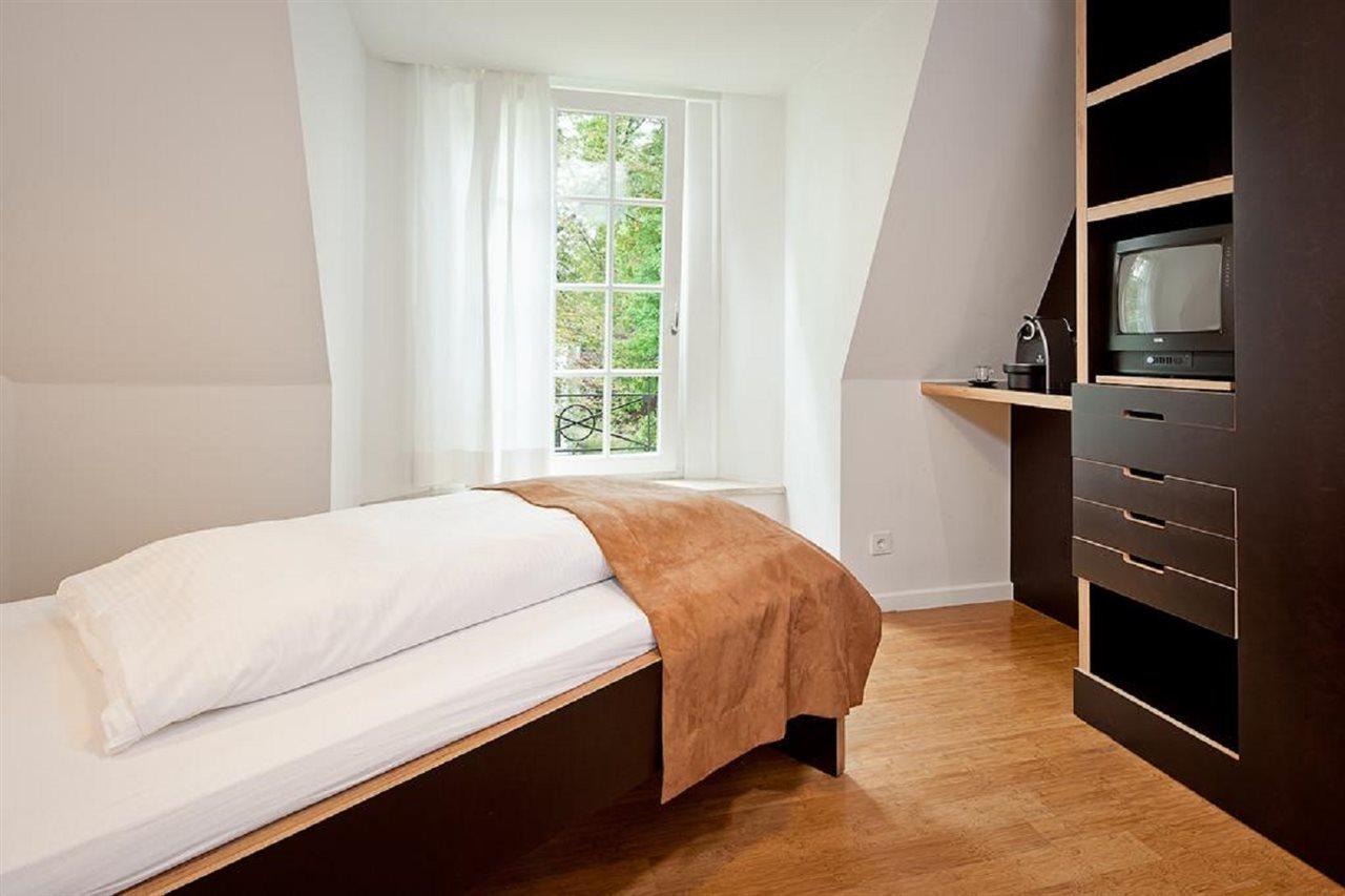 Das Gaestehaus Der Elb Lounge "Self Check In" Hamburg Bagian luar foto