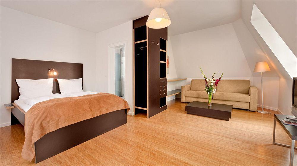 Das Gaestehaus Der Elb Lounge "Self Check In" Hamburg Bagian luar foto