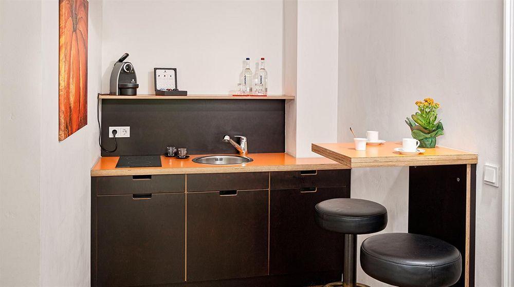 Das Gaestehaus Der Elb Lounge "Self Check In" Hamburg Bagian luar foto